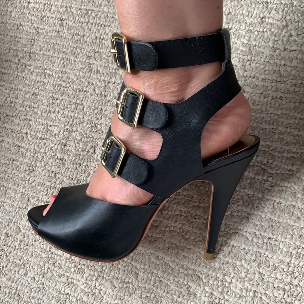 Cynthia Vincent leather heels